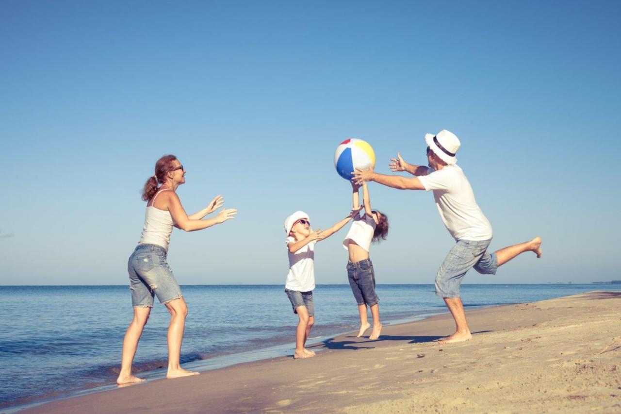 Blue Dolphin Holiday Park Gristhorpe Екстер'єр фото